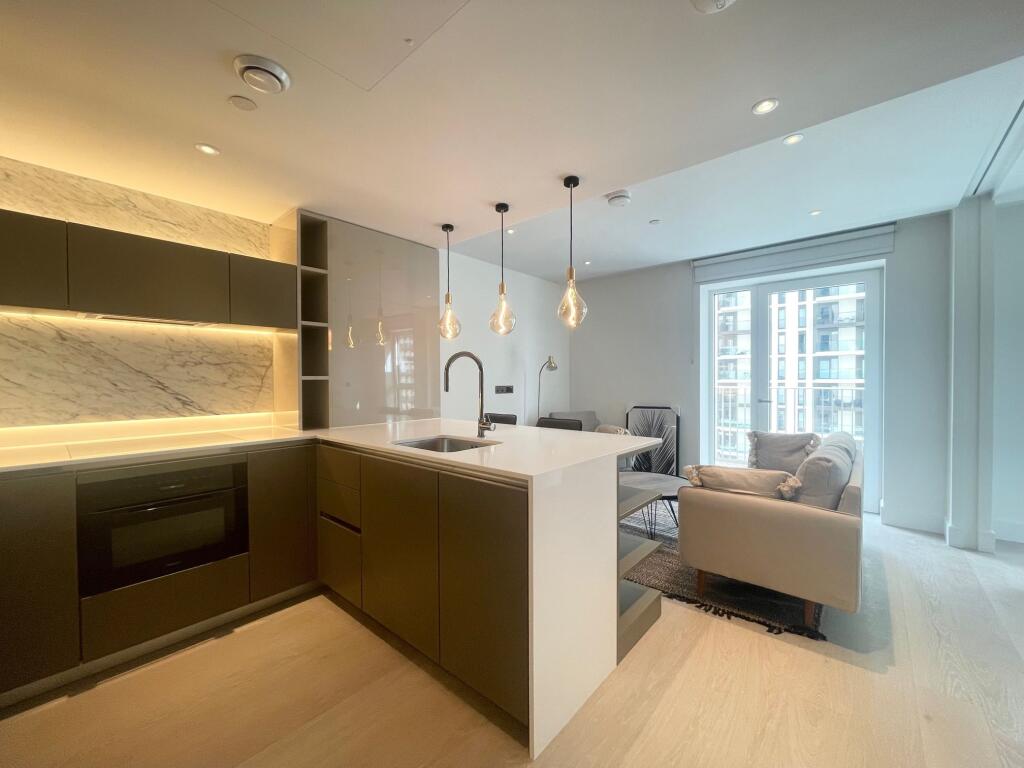 Main image of property: Parkside Apartment - P1977