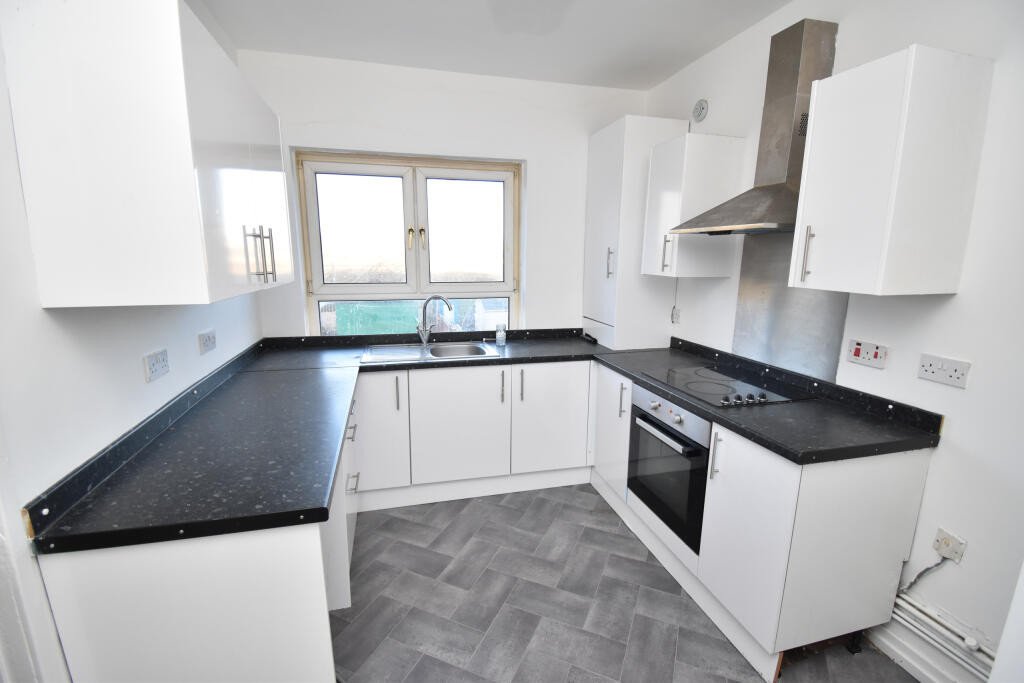 Apartment in Renfrewshire, Glasgow City - More