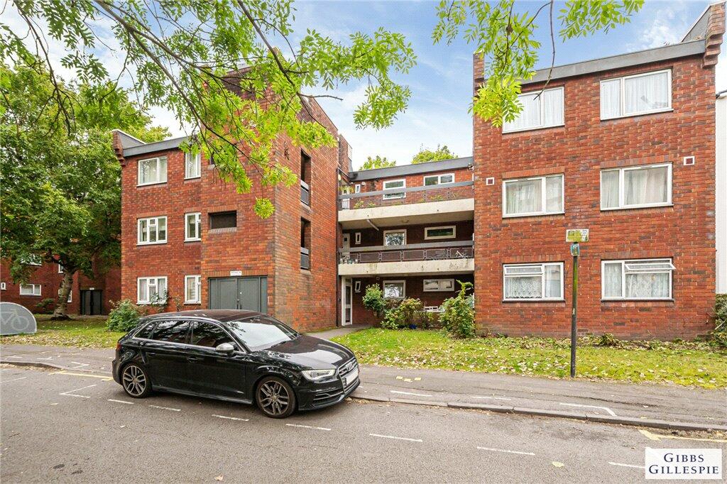 2-bed flat on Northolt Road, Harrow, Middlesex, £300,000