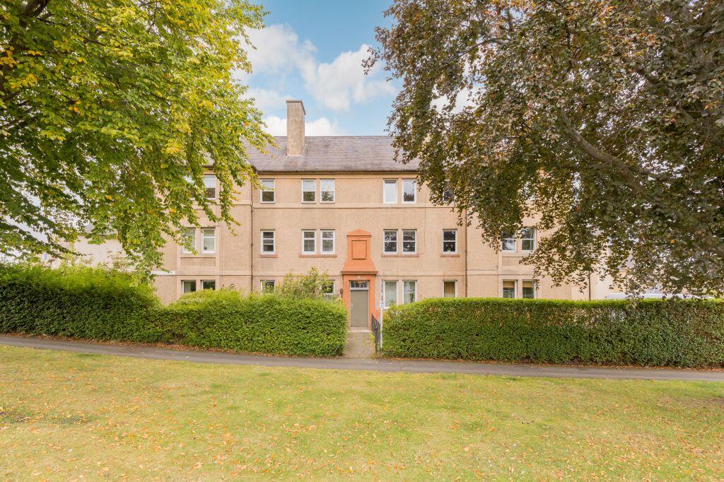 Main image of property: 9/5 Boswall Parkway, Edinburgh,EH5 2BH