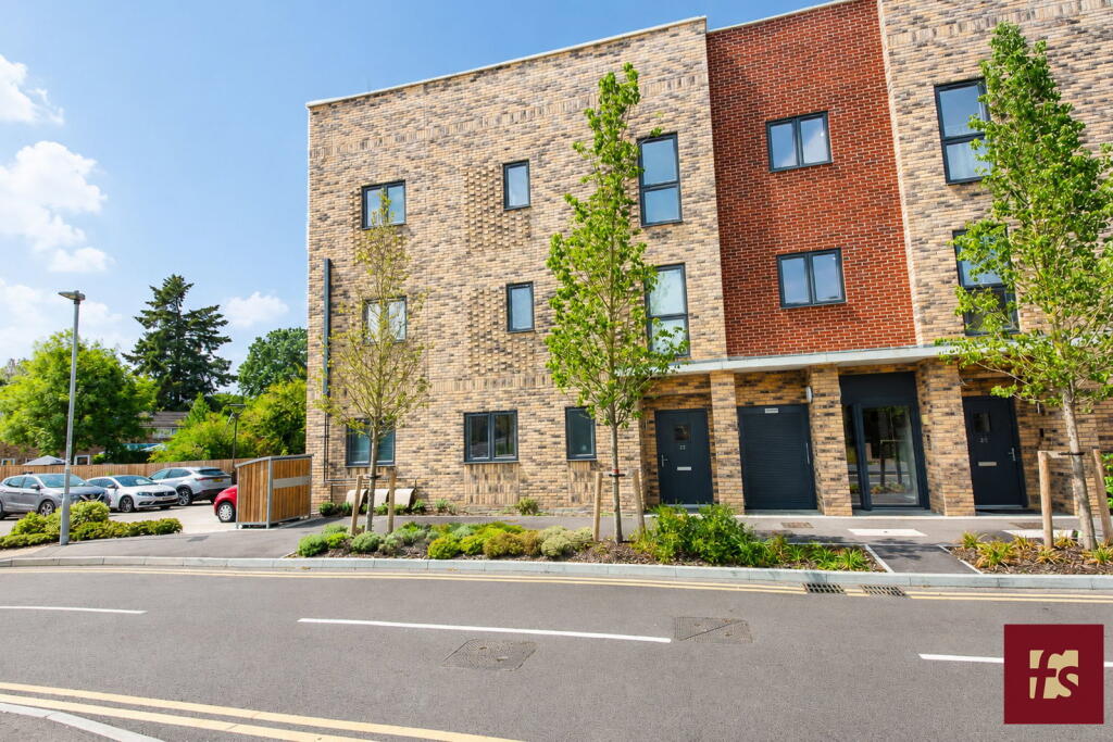 Main image of property: Coopers Hill, Bracknell, RG12 7QN