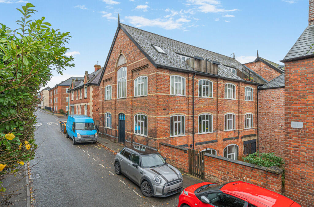 Main image of property: Lansdown, Stroud, Gloucestershire, GL5