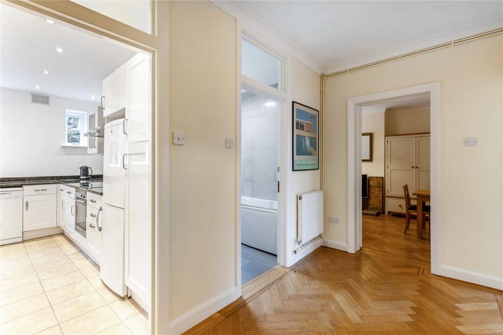 Apartment in London - View 5
