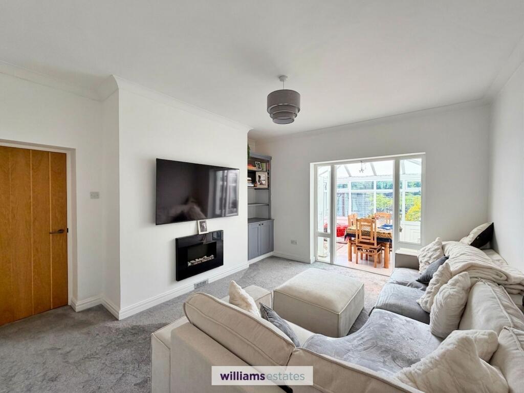 Llanrhydd Street, Ruthin, LL15 - View 3