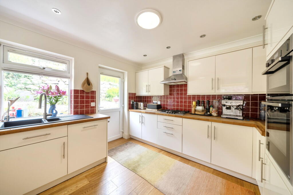 House in Truro - View 5