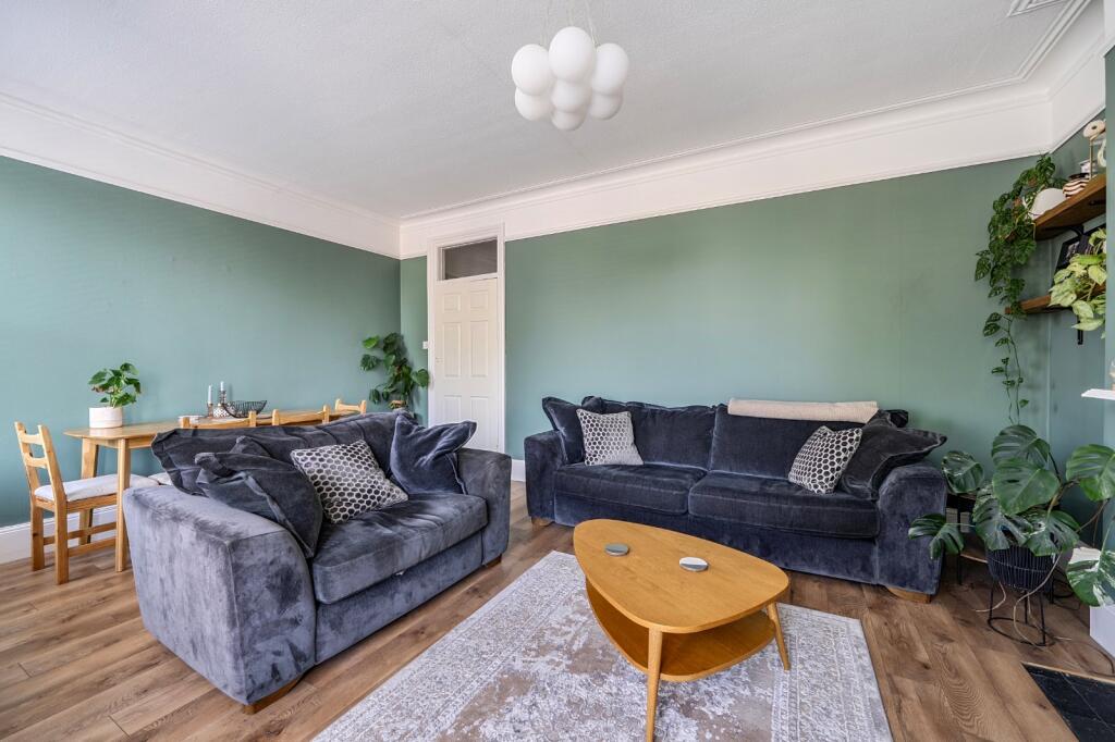 Apartment in Canterbury - View 5
