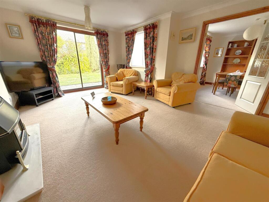 House in Melton, Bottesford - More