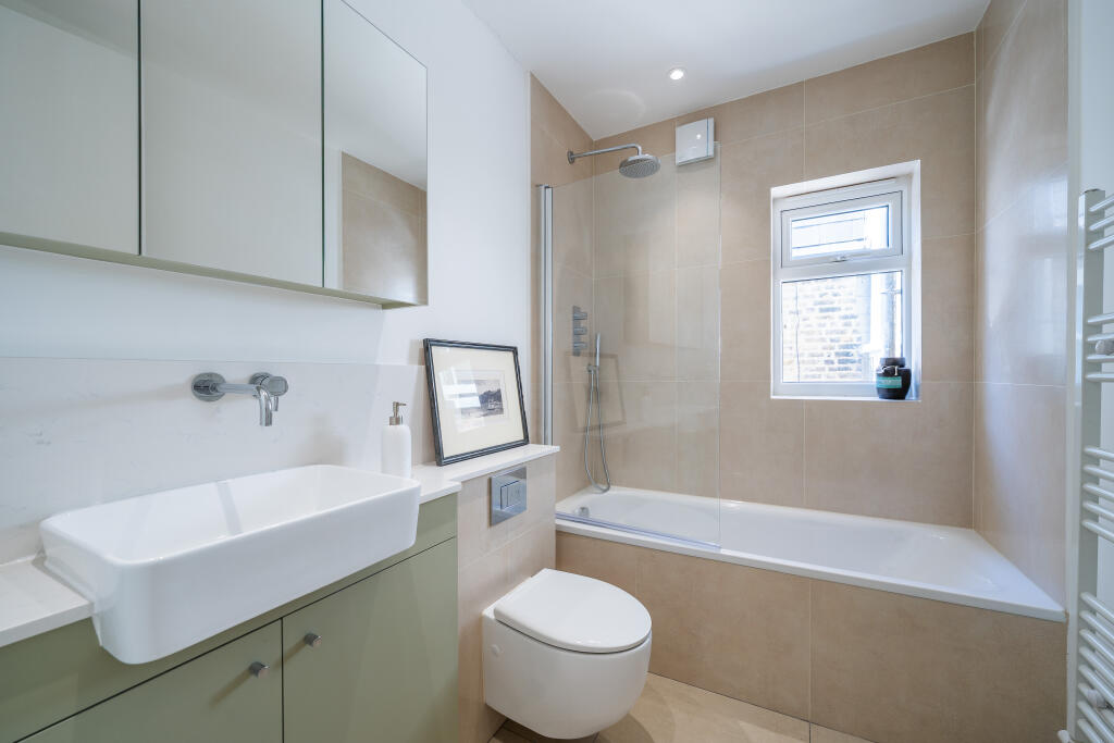 Apartment in London - View 4