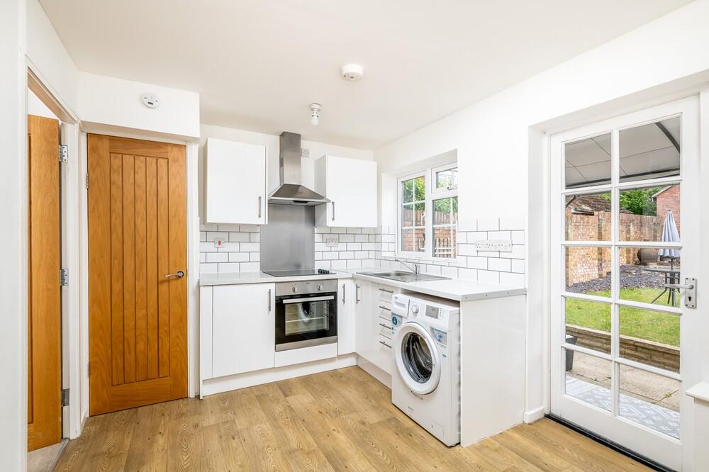 Tyne Crescent, Brickhill, MK41 photo 2