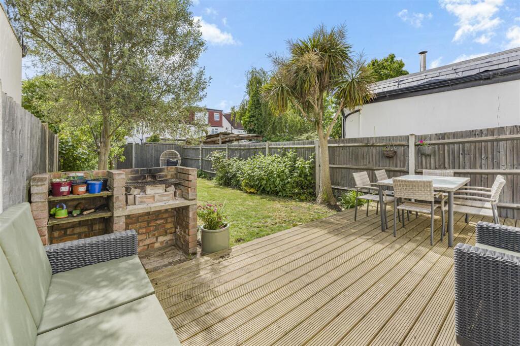 House in London, West Barnes - View 3