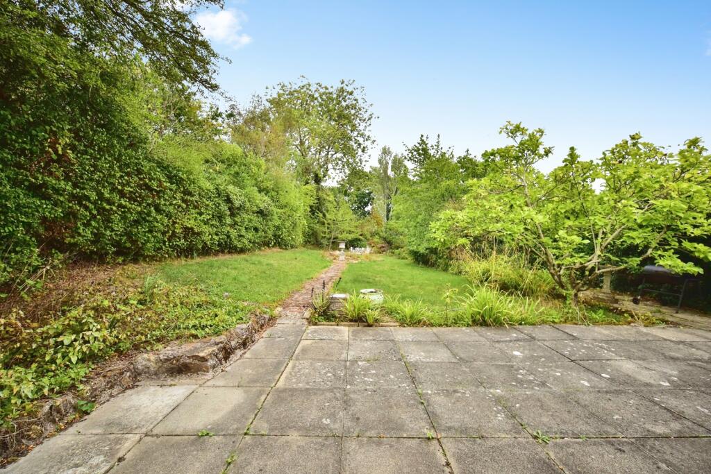 House in Tonbridge - More