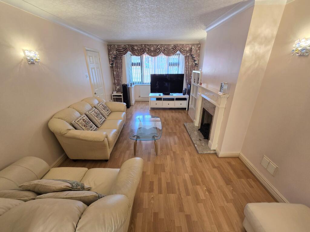 Whichford Close, Sutton Coldfield, B76 photo 4