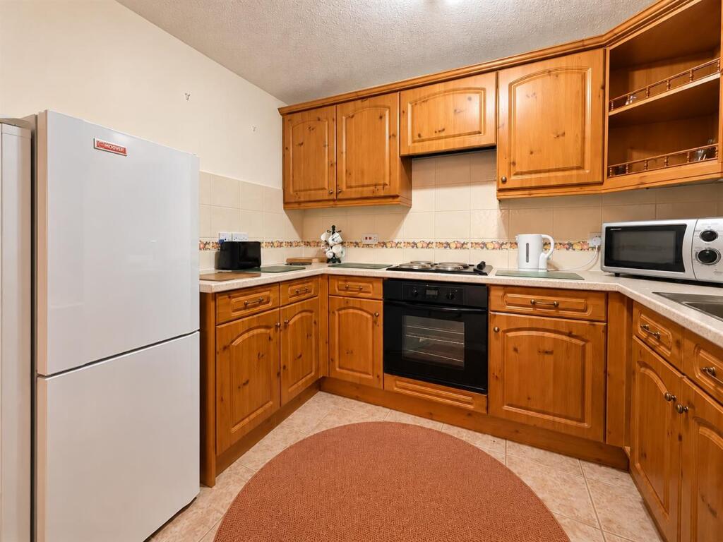Apartment in Wyre, Lancashire - View 2