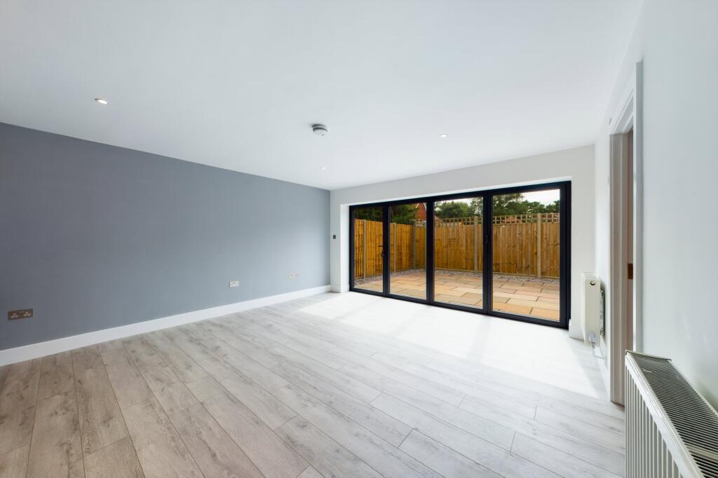 House in Redhill - View 2