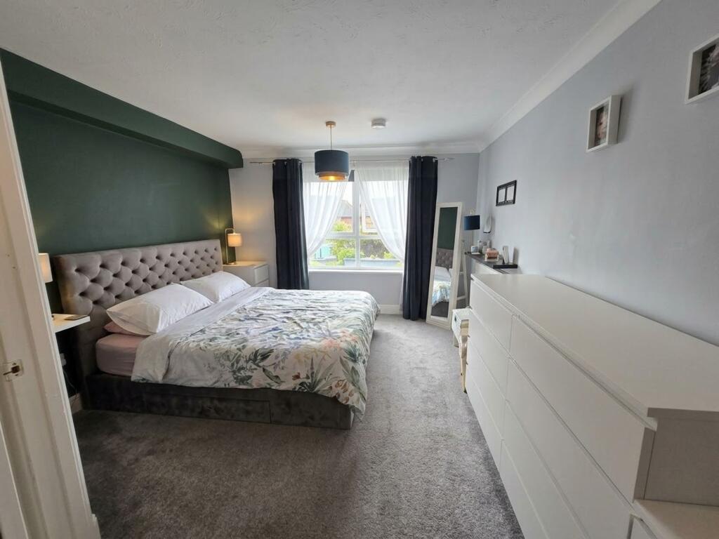 House in Southall - View 5