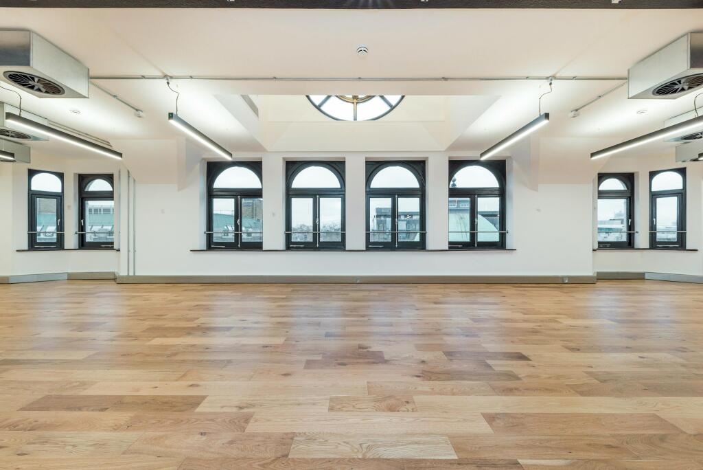 hall 5.jpg