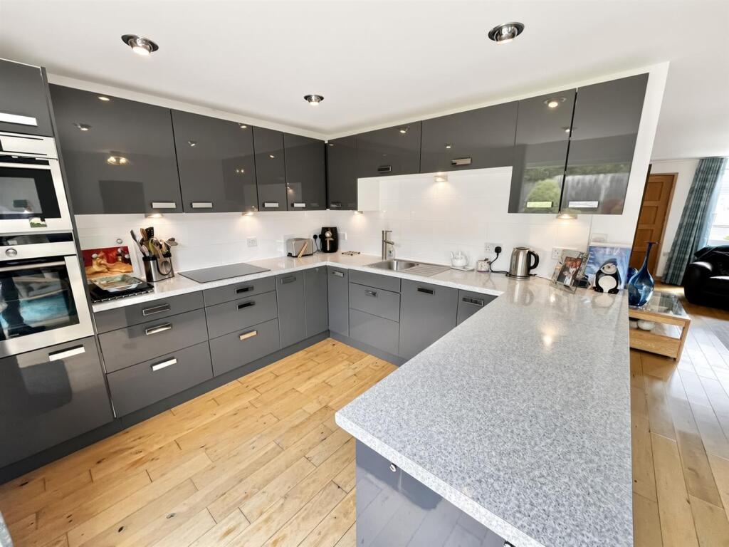 House in Stockport - View 4