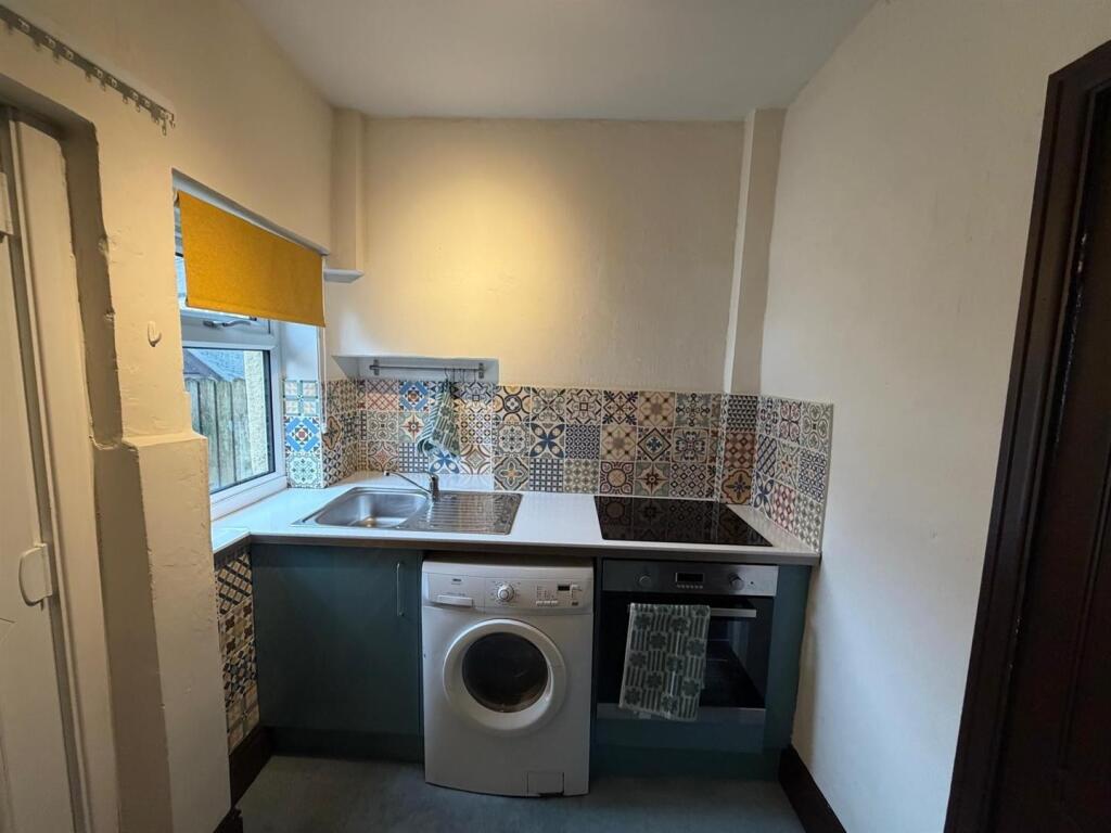 Additional image 6 of Albert Square, Silsden