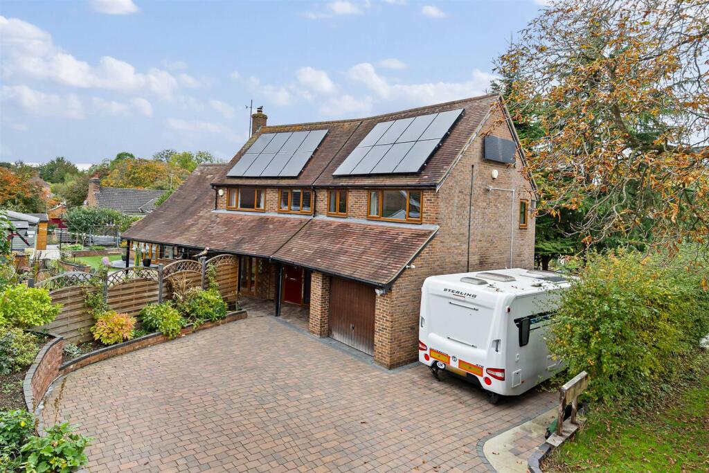 Lissel Road, Simpson, Milton Keynes, Milton Keynes