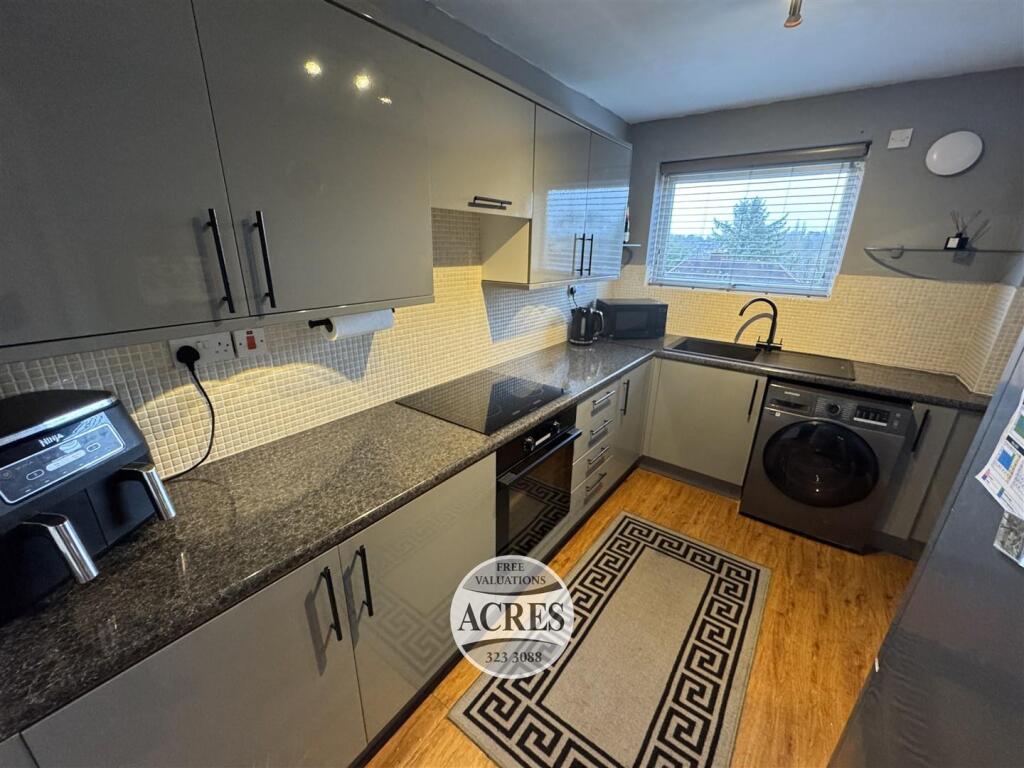 Apartment in Sutton Coldfield, Milking Gate - View 2