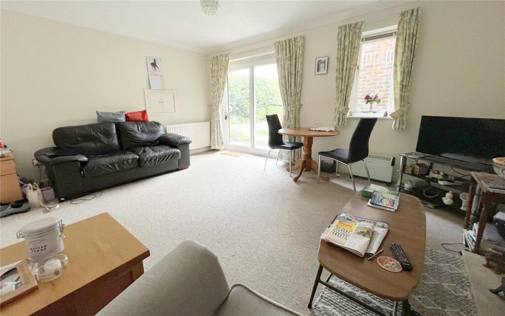 Wortley Road, Highcliffe, Christchurch, Dorset, BH23 photo 2
