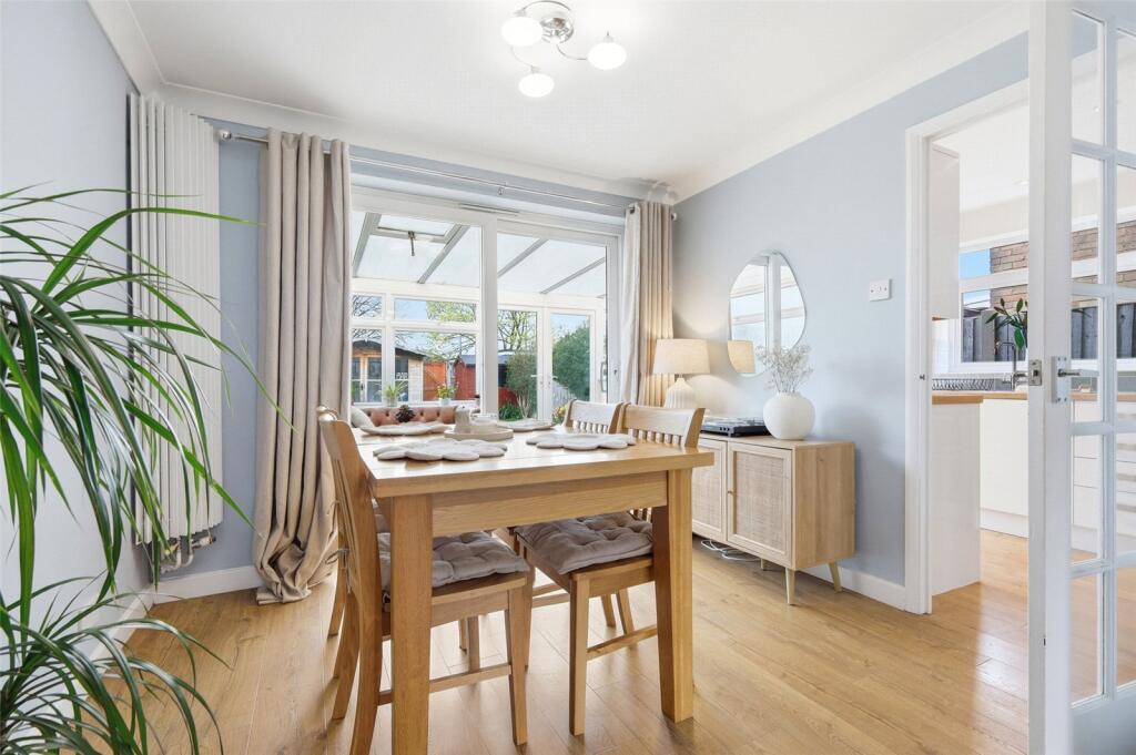Jackdaw Close, Shoeburyness, Essex, SS3 photo 4