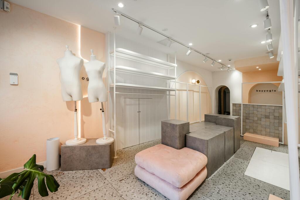 Shoreditch High St 110 NEW - 8.jpg