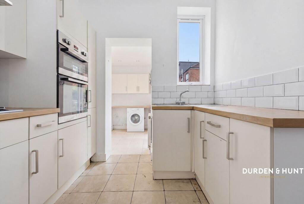 House in London - View 5
