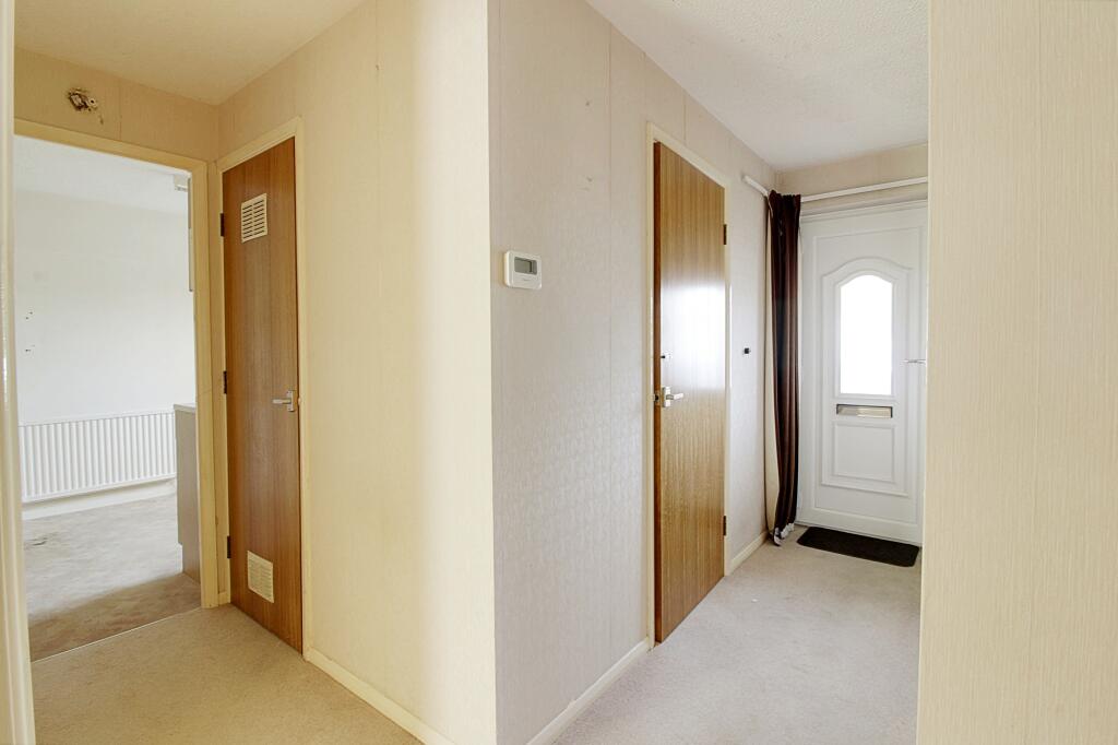 Bridge Street, Deeping St. James, PE6 photo 3