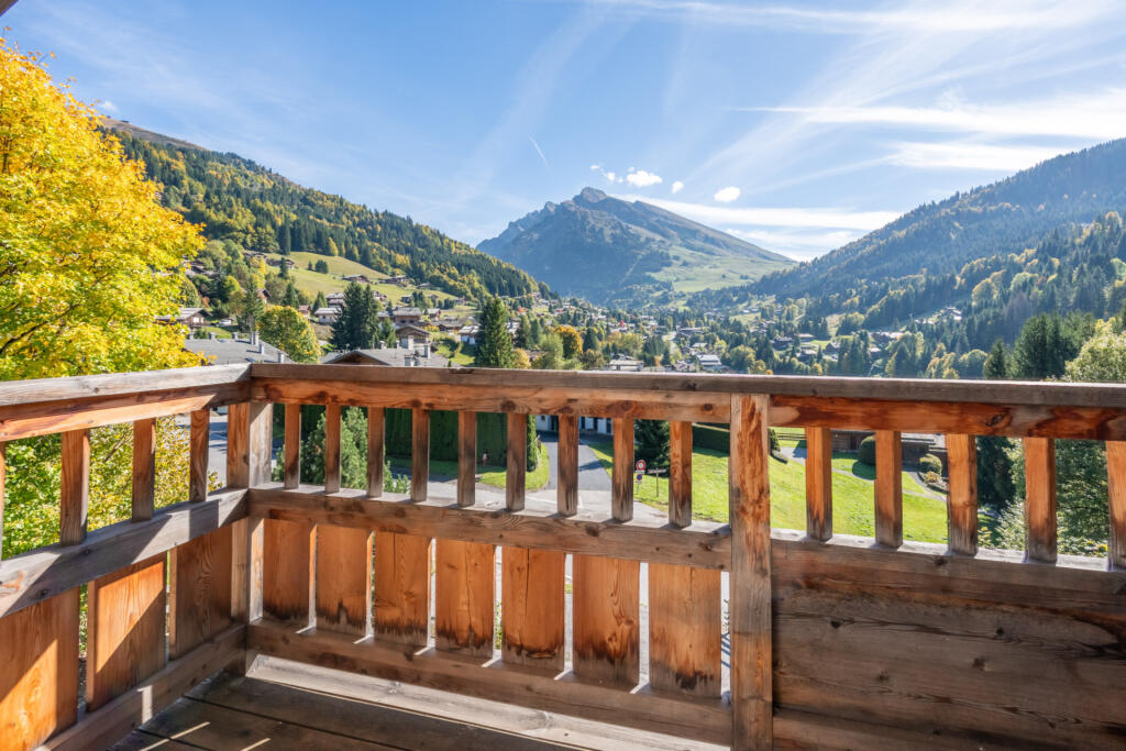Main image of property: 74220 la-clusaz