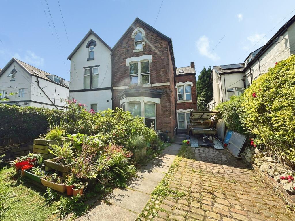 Main image of property: The Polygon, Eccles, M30