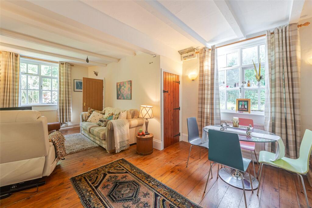 House in Warwick, Budbrooke - View 5