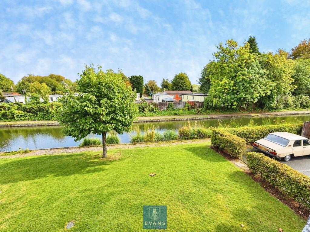 Apartment in Coventry, Longford - View 2