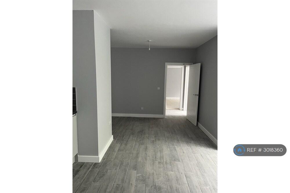 Apartment in Mansfield, Nottinghamshire - View 2