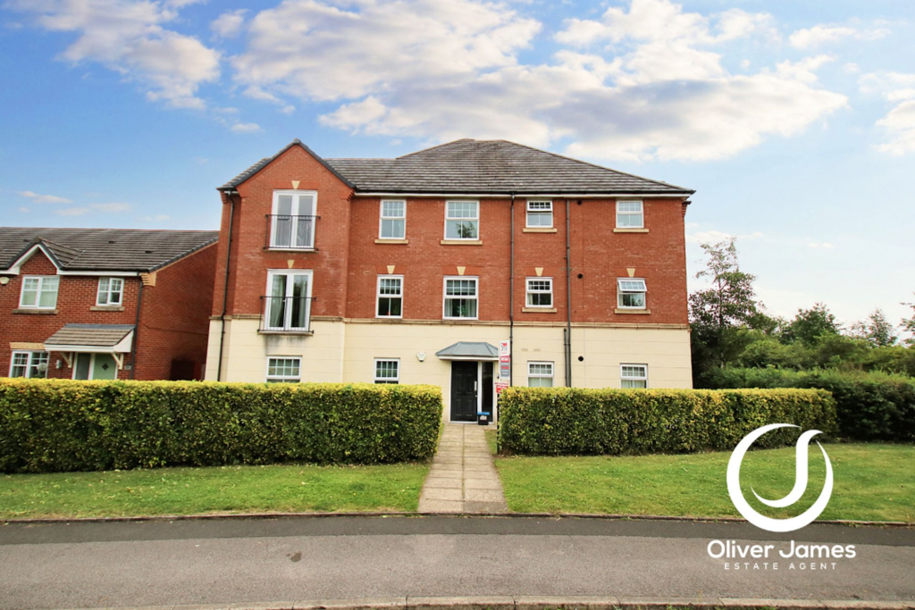 2-bed flat on Flat 5, 249 Roseway Avenue, M44, £140,000