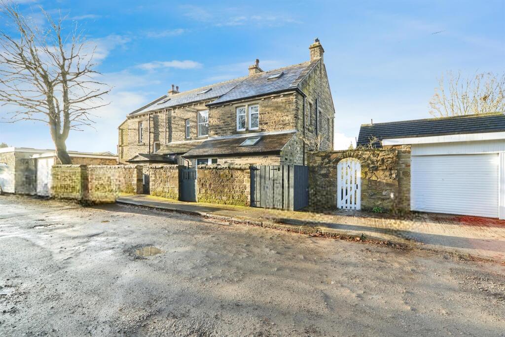 Main image of property: Bromley Road, Bingley