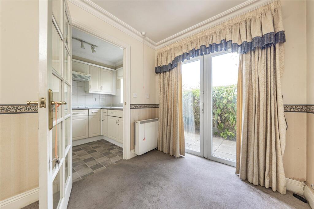 Apartment in London - More