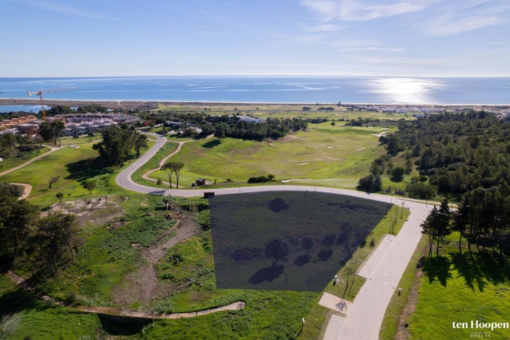 Main image of property: Algarve, Odiáxere