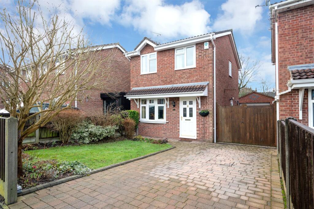 3-bed detached on Chaffinch Close, Leicester, Leicestershire, £280,000
