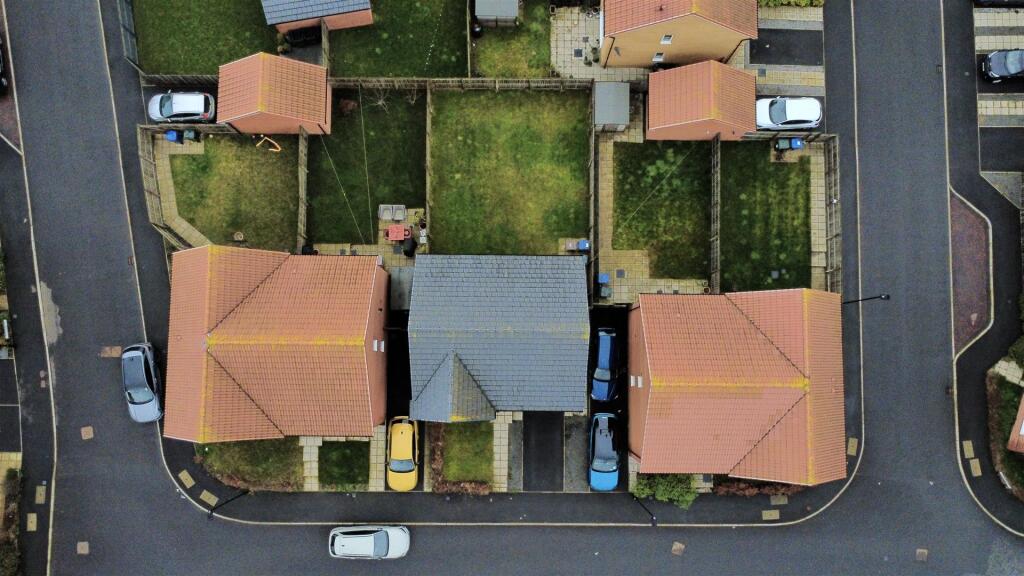 Ascot Drive, North Gosforth, Newcastle Upon Tyne, NE13 photo 2
