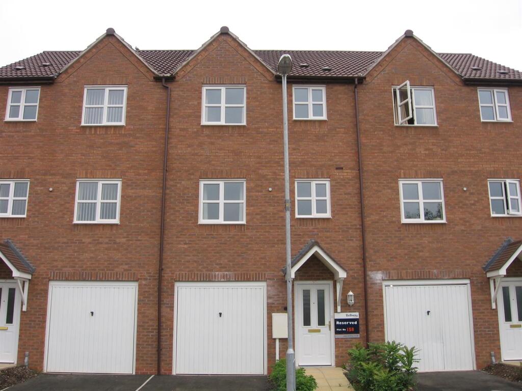 Main image of property: Stonebow Close, Loughborough, LE11 5EU