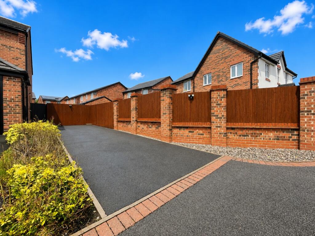 Sandiford Row, Radcliffe, Manchester, Greater Manchester, M26 photo 3