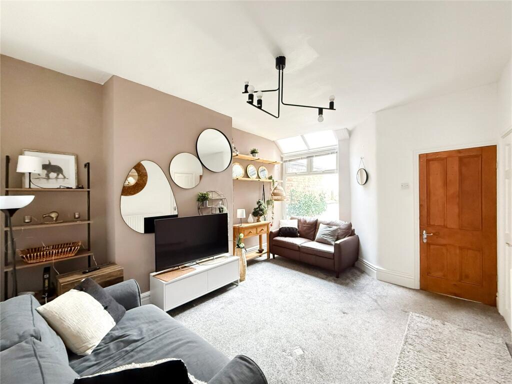 House in Manchester - More