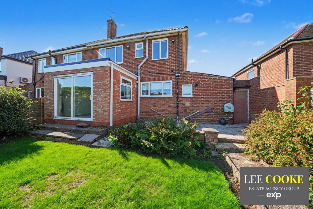 House in Wolverhampton, West Midlands - View 4