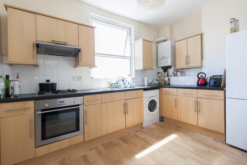 Apartment in London - View 4