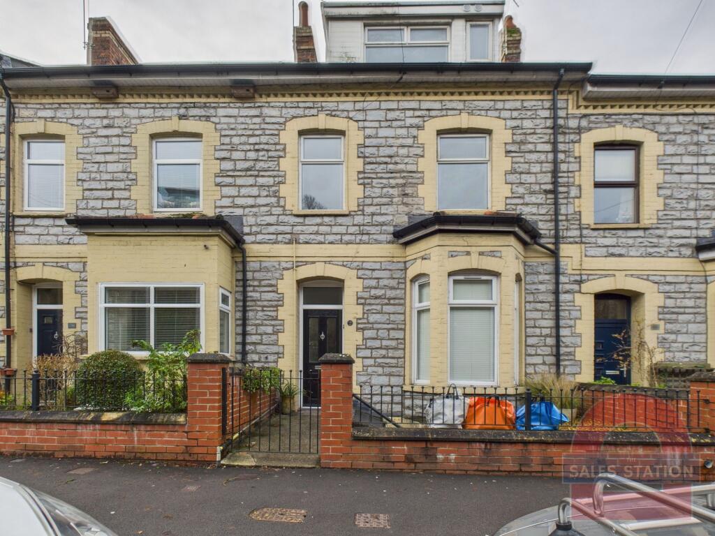 Main image of property: 136 Windsor Road, Penarth, CF64
