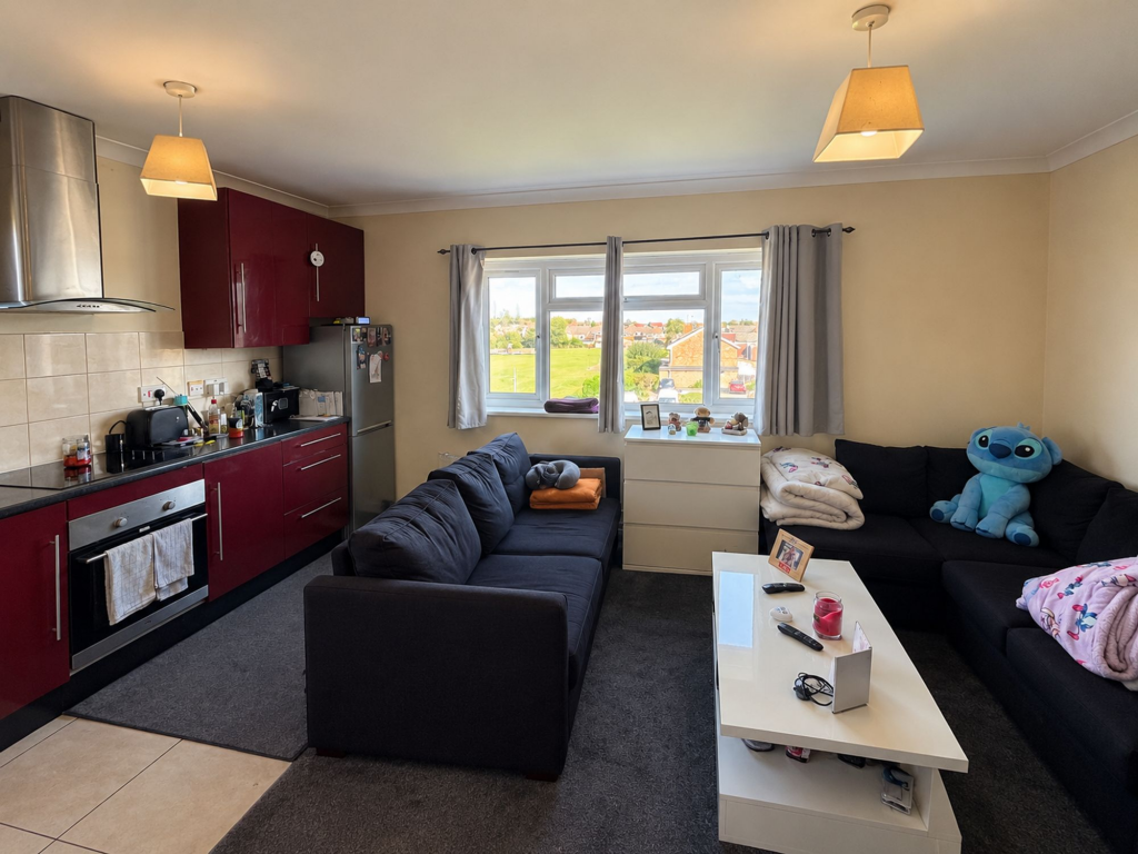 Apartment in Royal Wootton Bassett, Wiltshire - View 3
