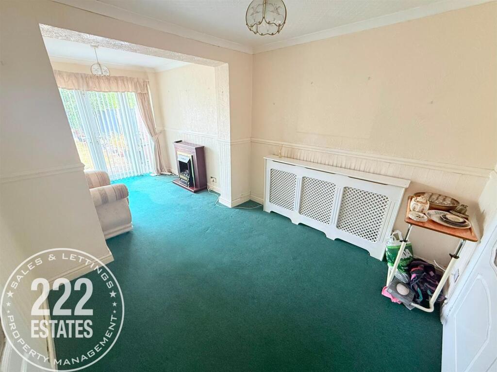 House in Warrington, Woolston Grange, Woolston - View 4
