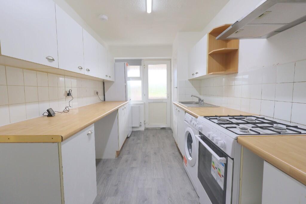 Main image of property: High Road, Romford, London, RM6