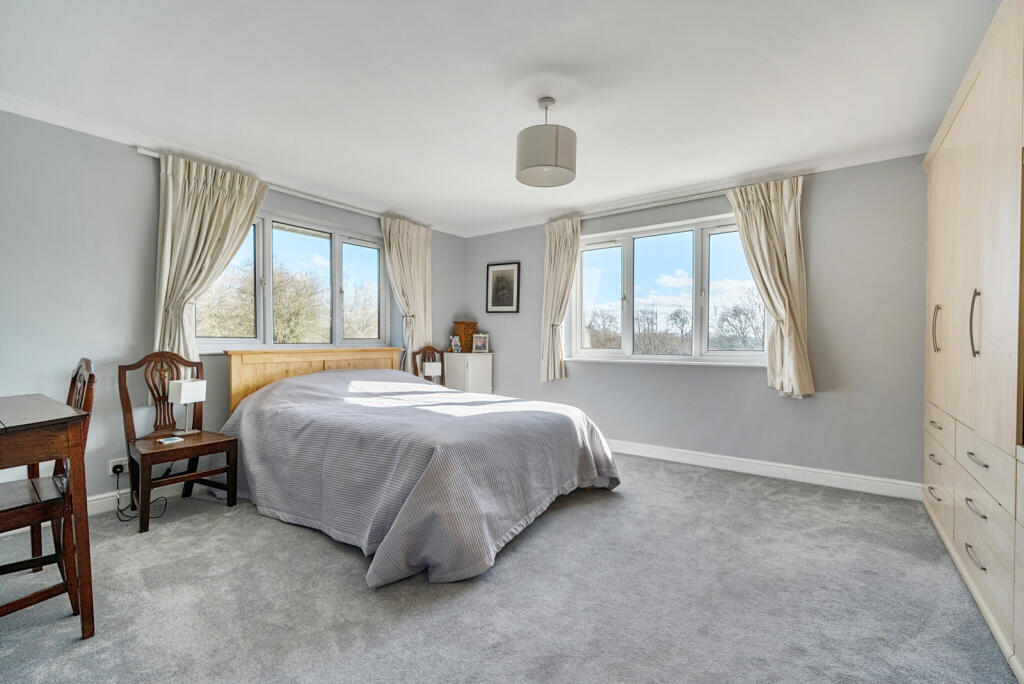 House in Reading, Southcote - View 4